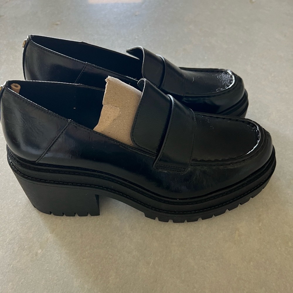 Michael Kors Loafer Size 8 New in Box!